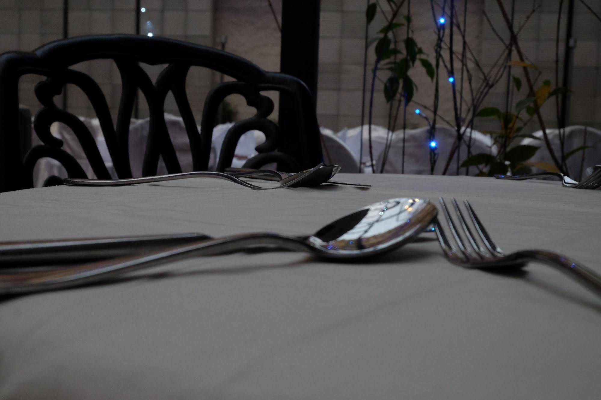 Galesia Hotel & Resort - Dhaka Bagian luar foto