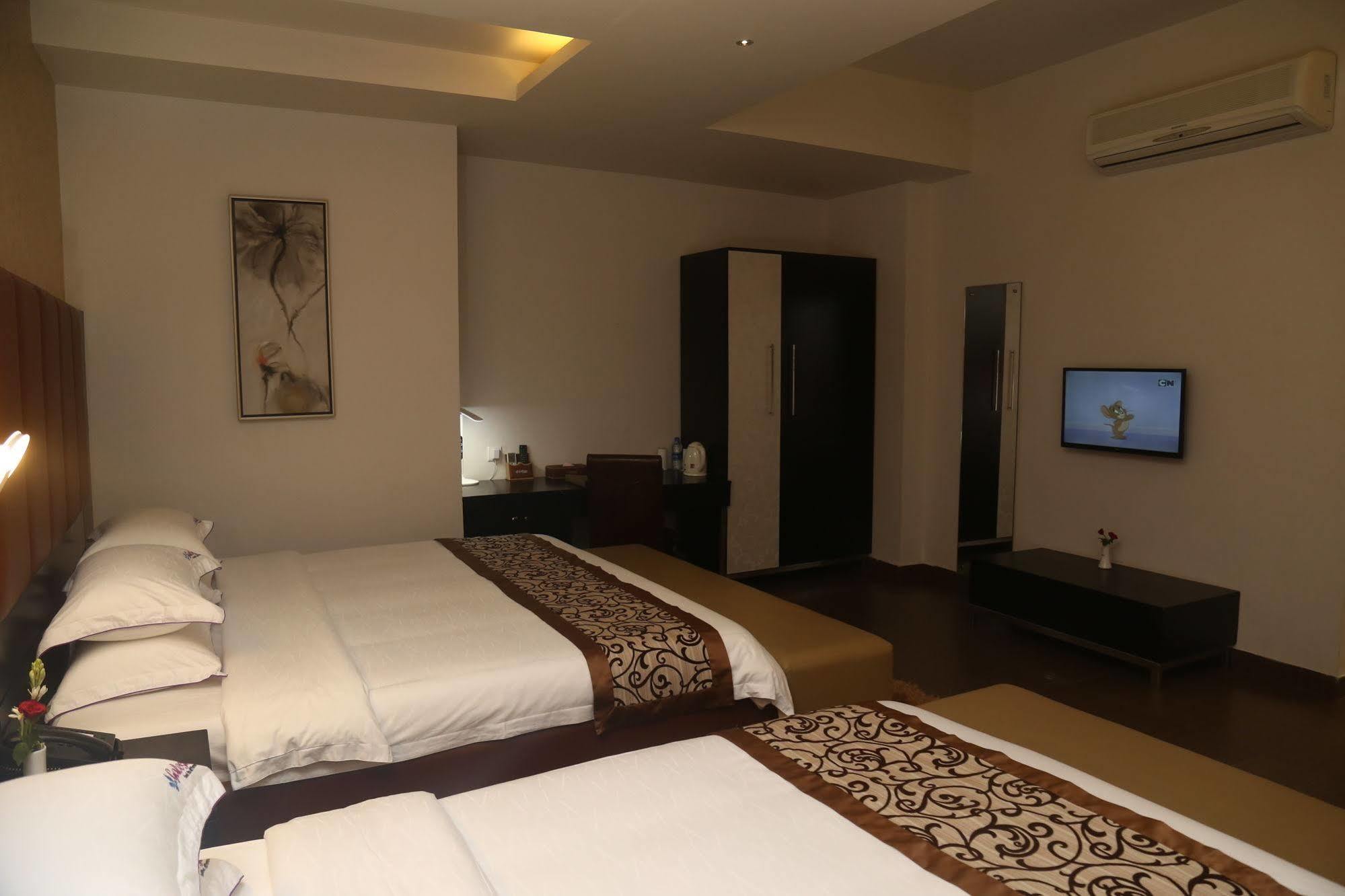 Galesia Hotel & Resort - Dhaka Bagian luar foto
