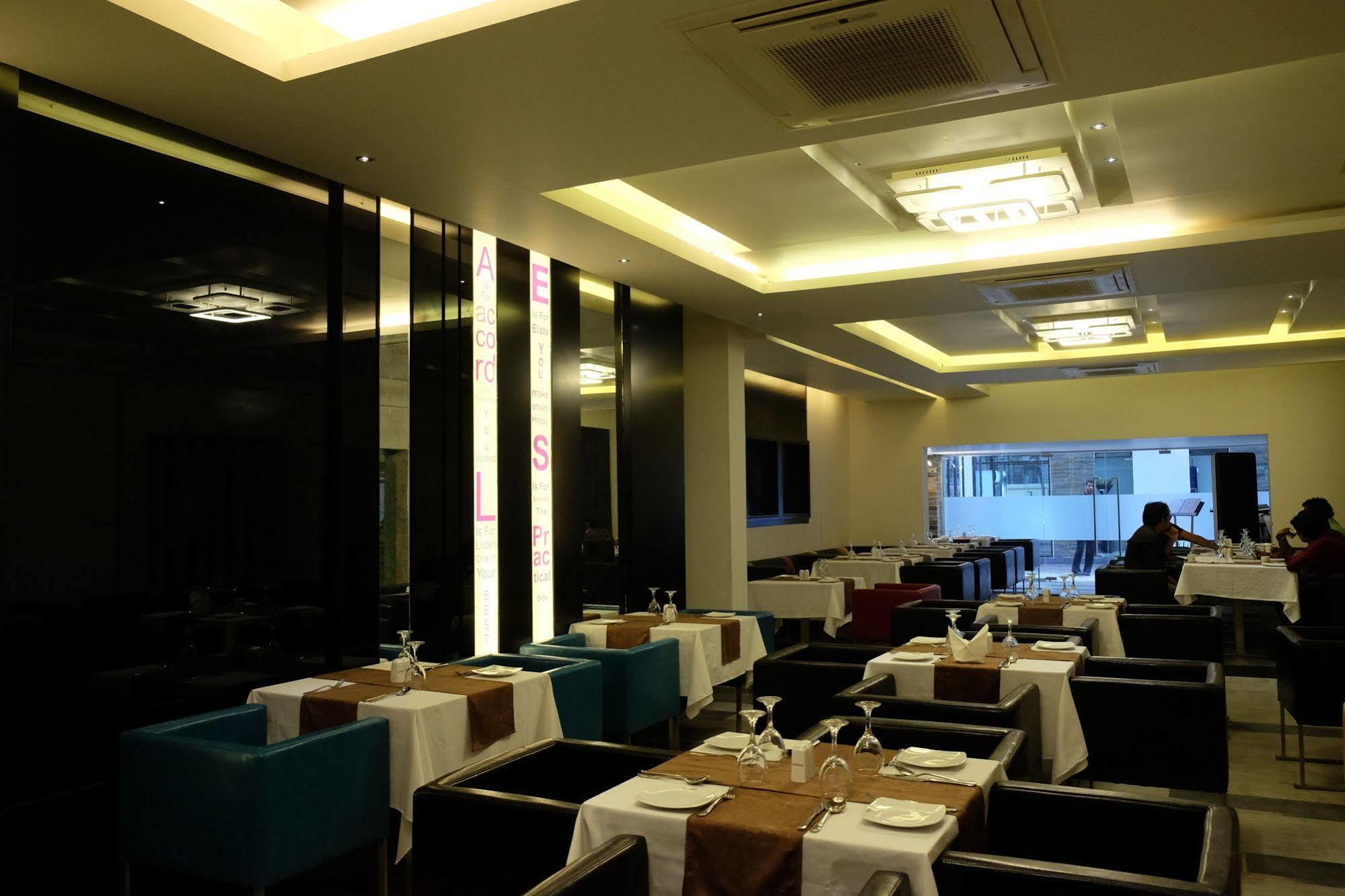 Galesia Hotel & Resort - Dhaka Bagian luar foto