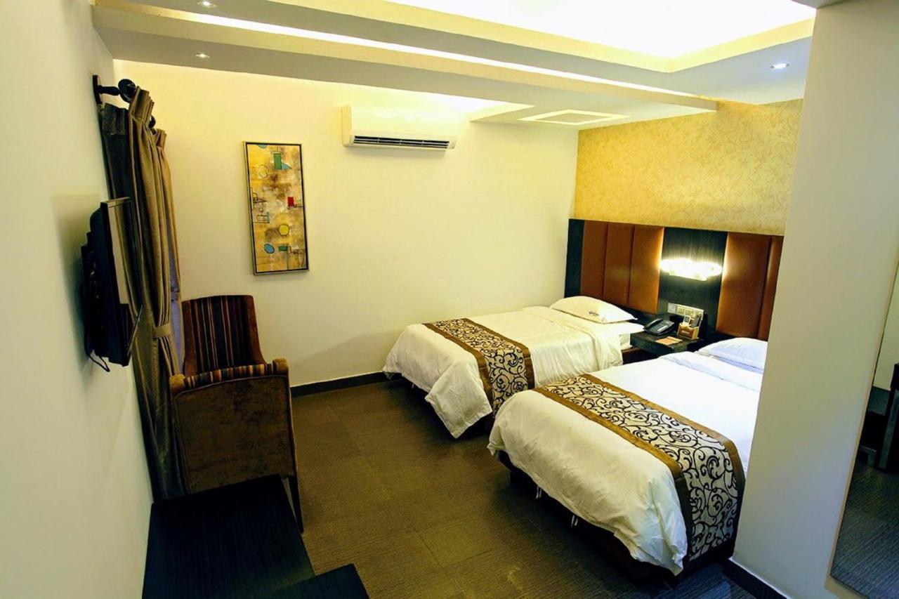 Galesia Hotel & Resort - Dhaka Bagian luar foto